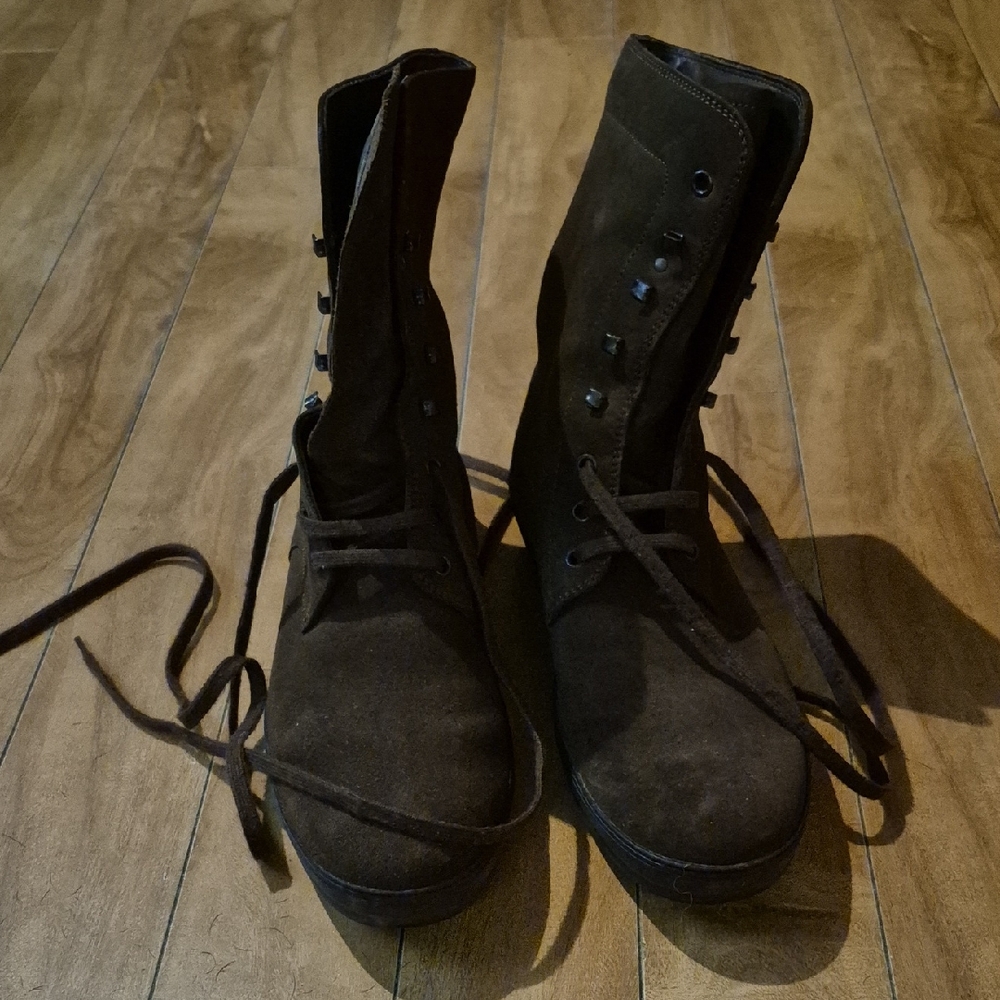 Tod's Rich Brown Leather Boots